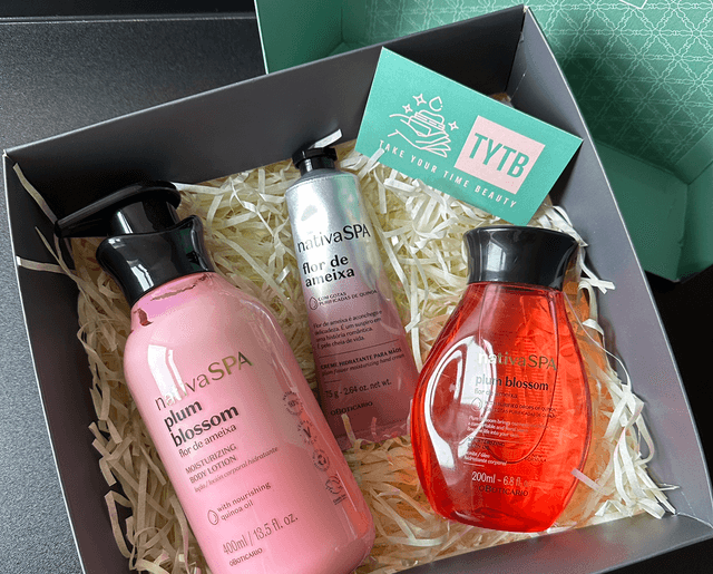 Plum Blossom Gift Set